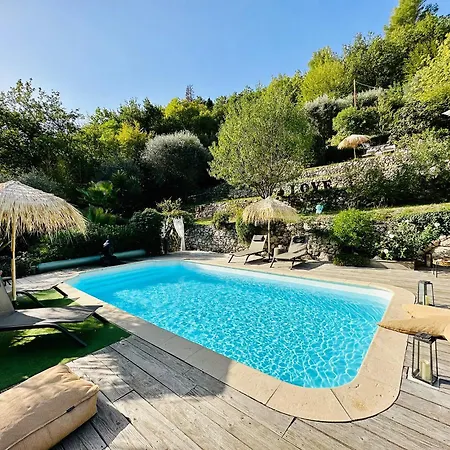 Gîte Les Deux Roches Le Bar-sur-Loup Extérieur photo
