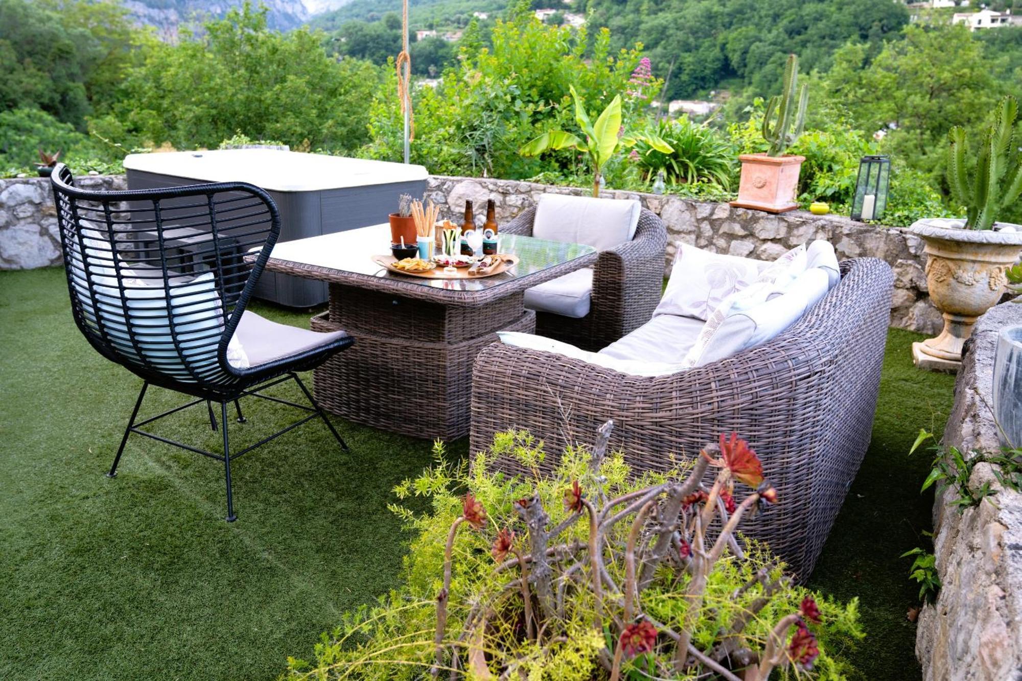 Domaine Les Deux Roches